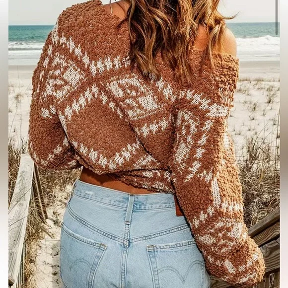 Aztec Pattern Knit V Neck Long Sleeve Sweater - Picture 2 of 3